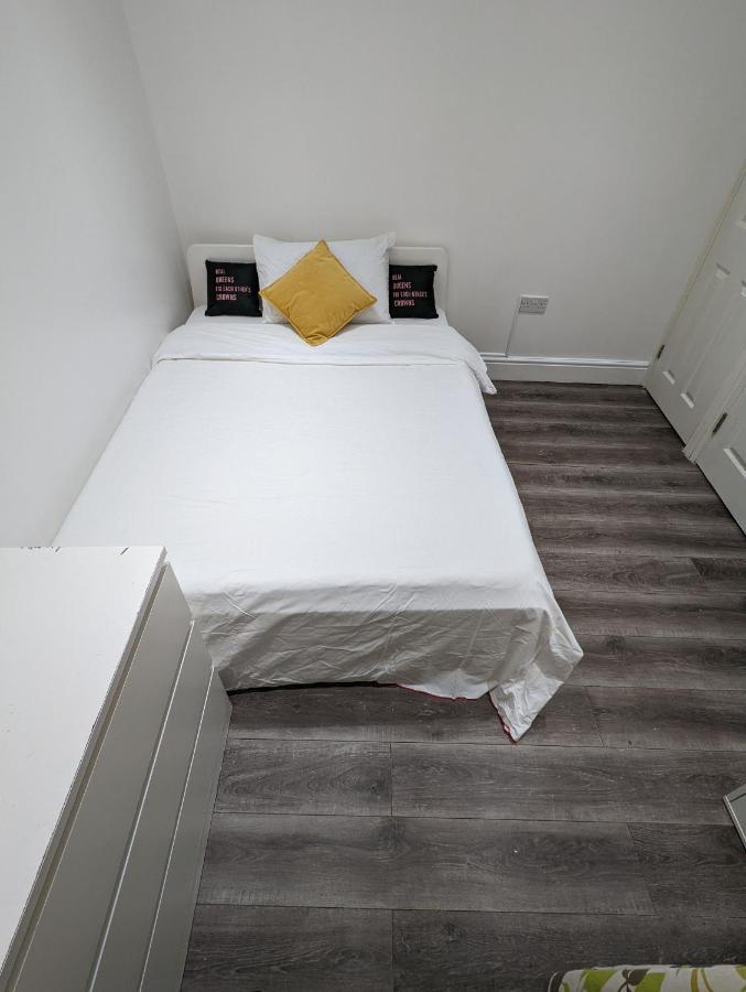 Гостевой дом Mile End- Prime Location *