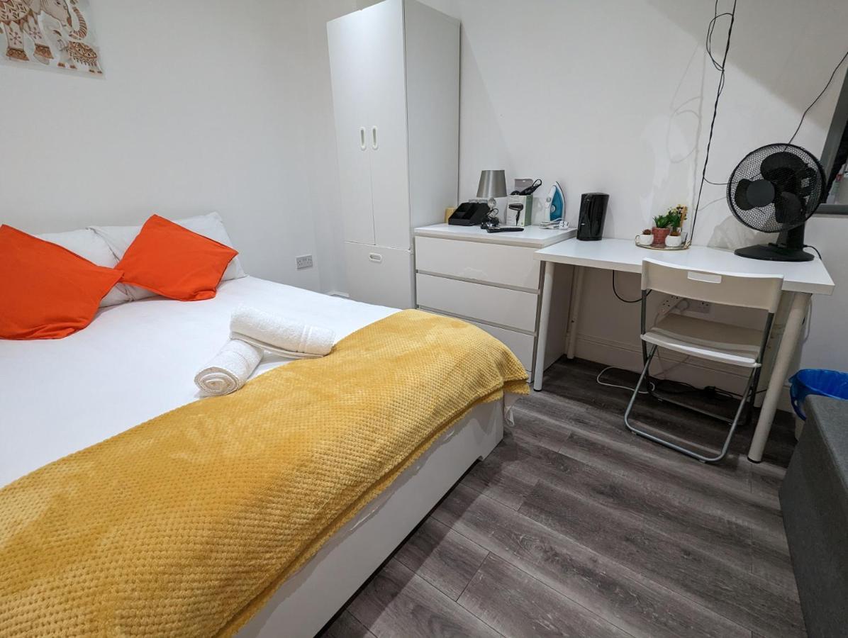 Mile End- Prime Location Гостевой дом