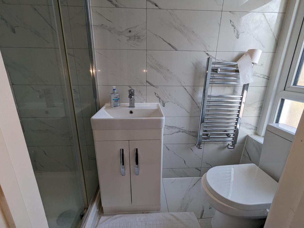 Mile End- Prime Location Гостевой дом Лондон